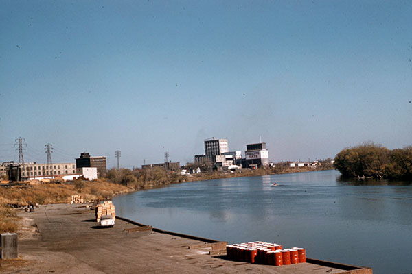 historic-alexander-docks-02.jpg (49 KB)